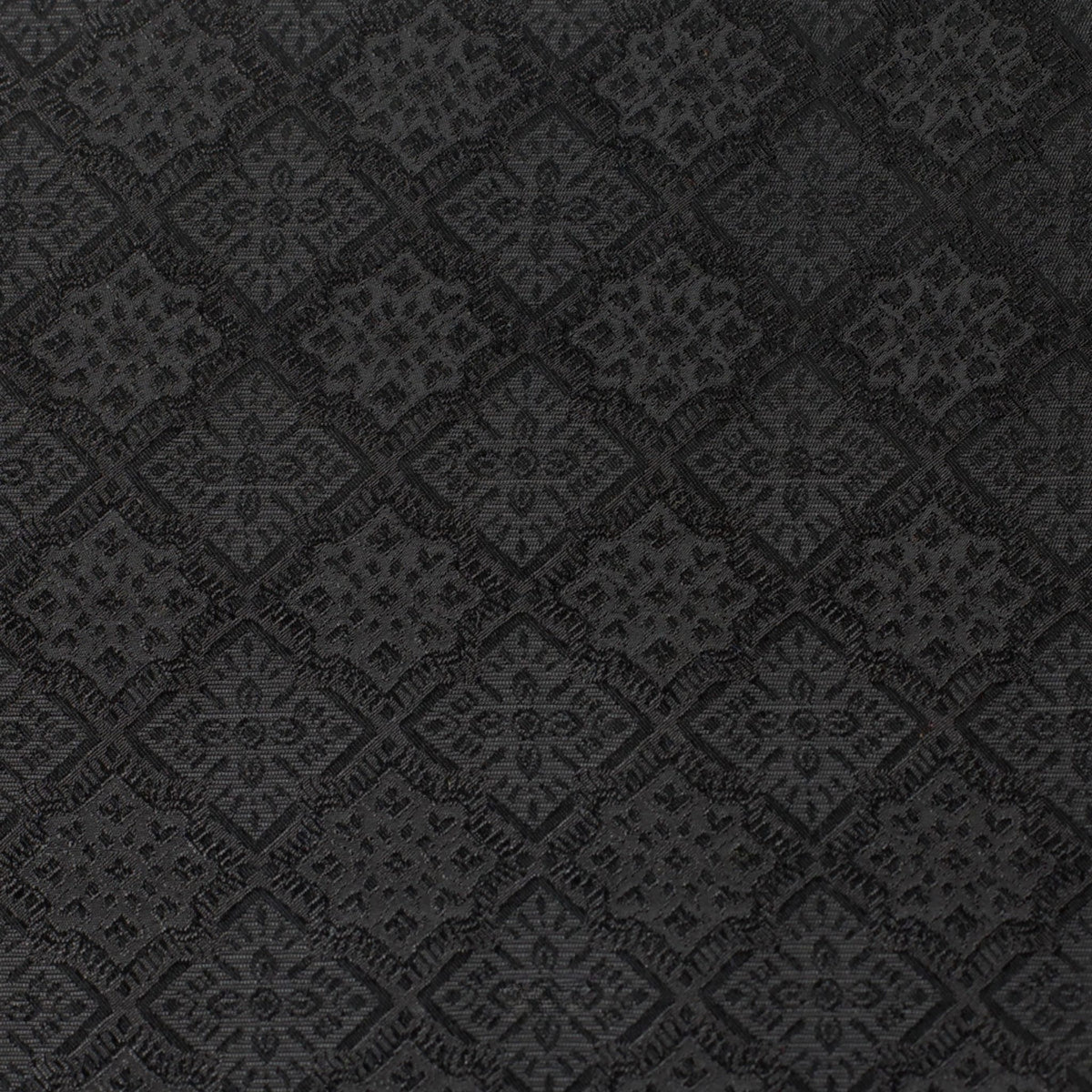 8965 | Diamond Pattern Jacquard