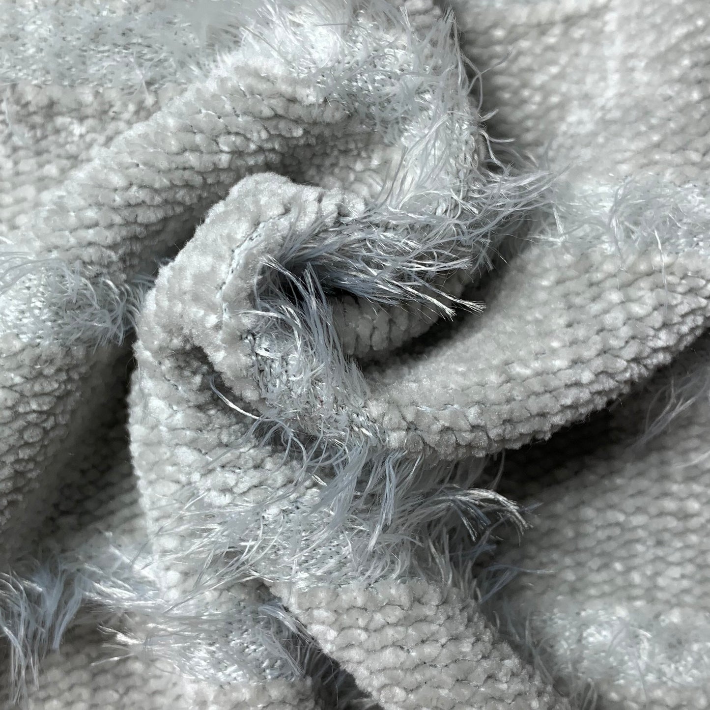 LASH | Chenille