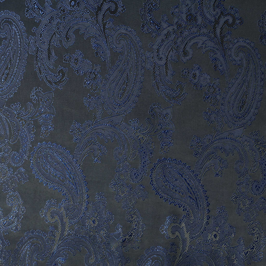 11455 | Large Paisley Jacquard
