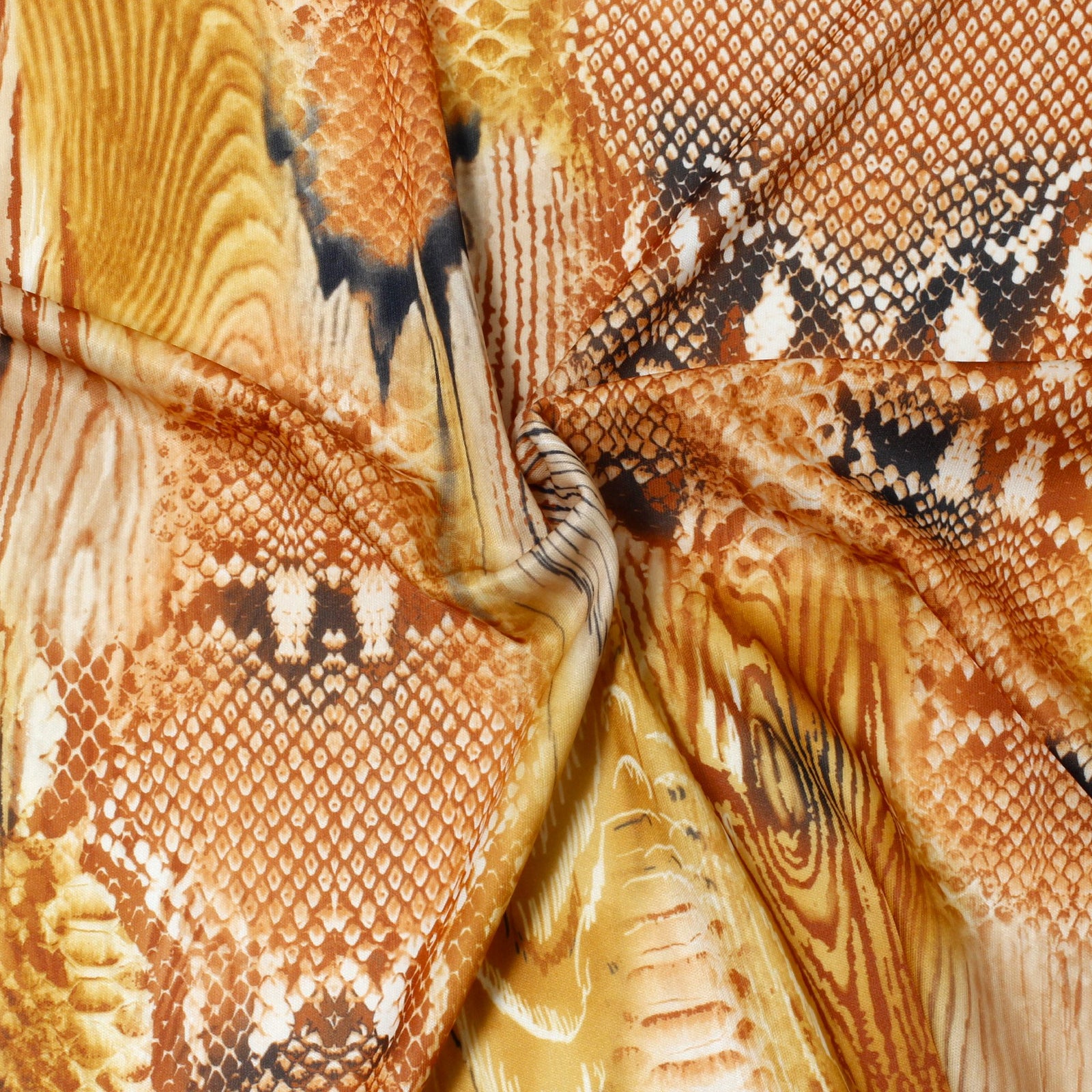 57521-001/DZ21 | Snake Print Interlock