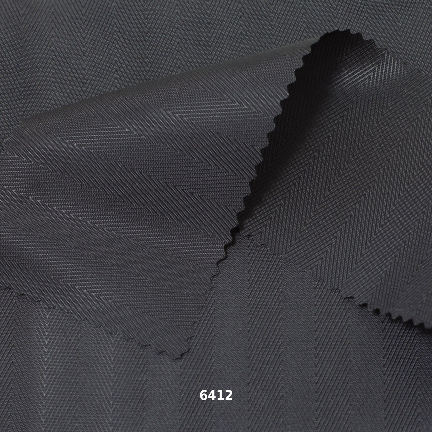 6173 | Façonné à chevrons