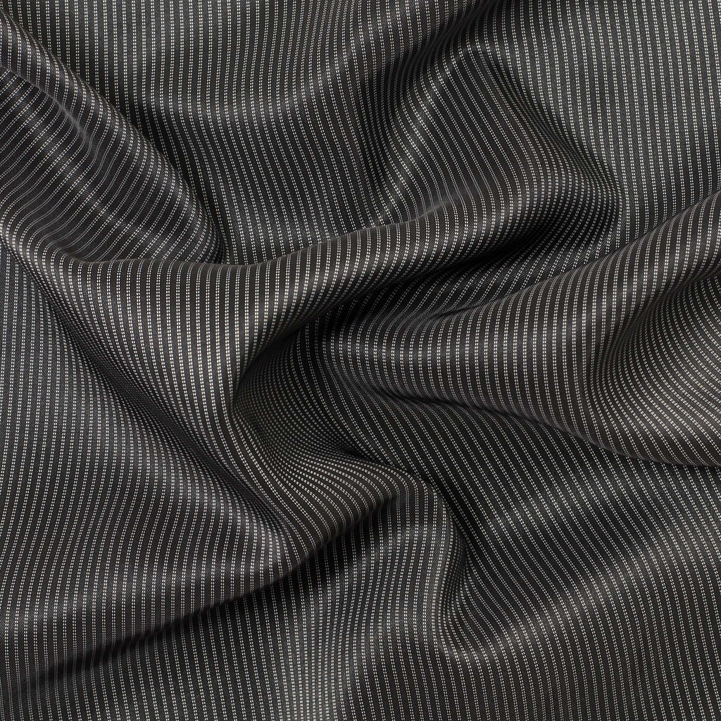 7250 | Hairline Stripe Lining