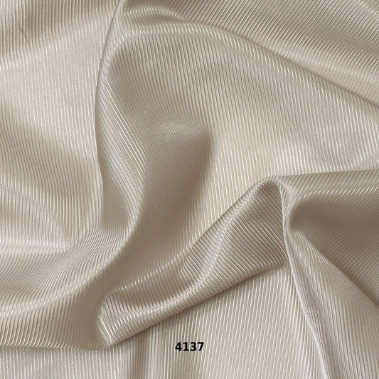8518 | Diagonal Dobby