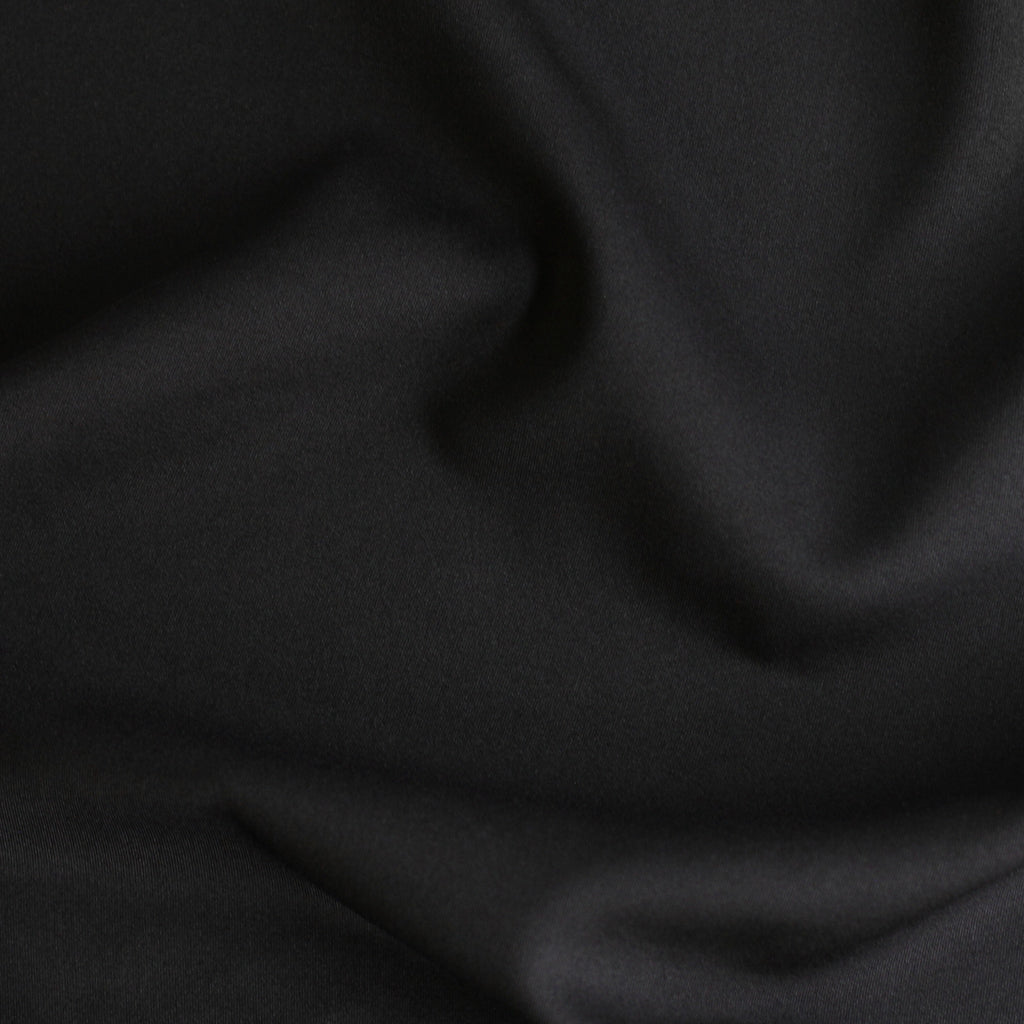 J82487 | Tricot Tailleur Brossé